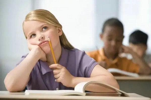 专注力差的孩子怎么办?提高孩子专注力10种方法